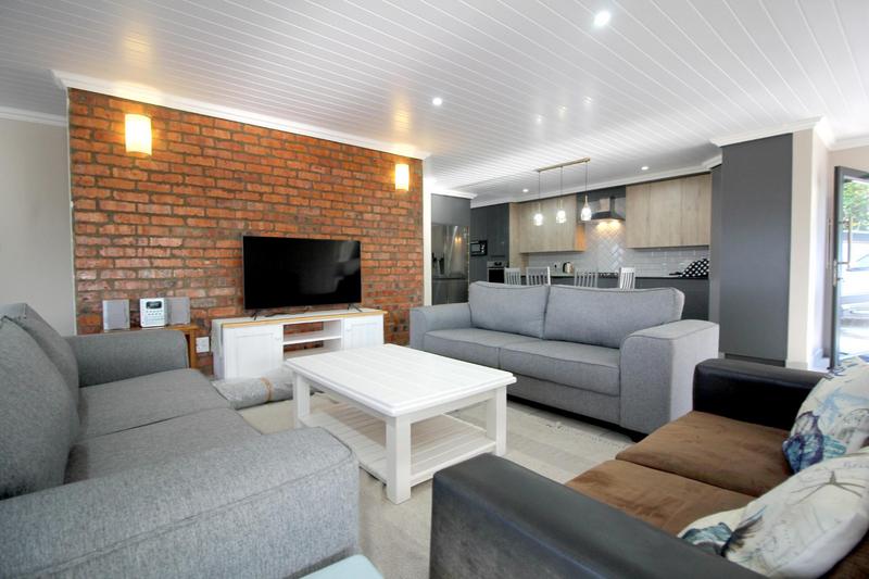 3 Bedroom Property for Sale in Menkenkop Western Cape